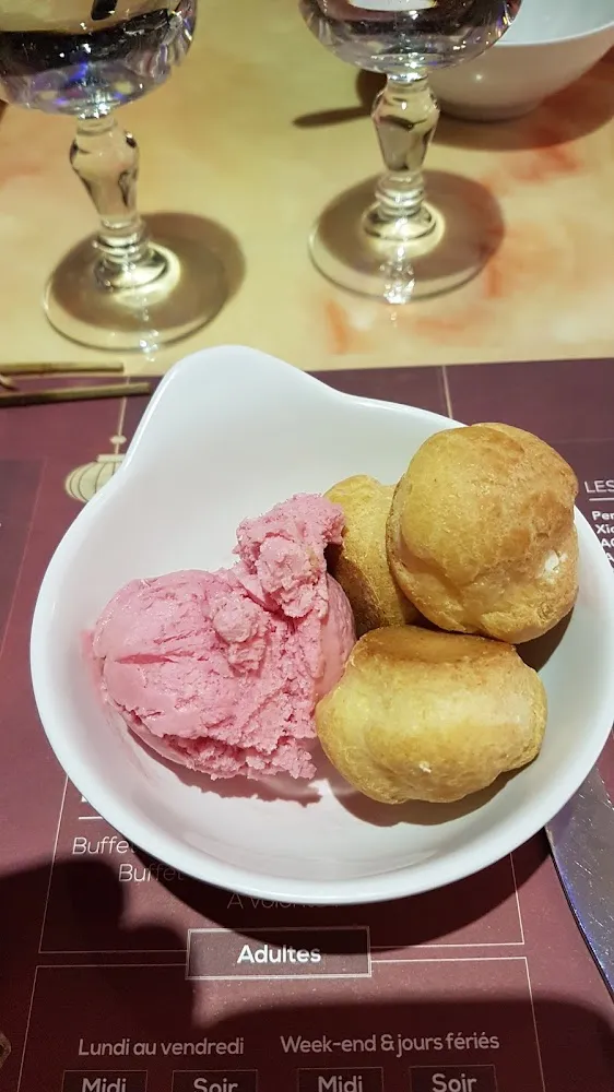 Dessert Glacé À Volonté